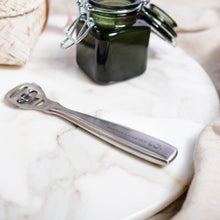 Load image into Gallery viewer, Panda Athletics Callus Shaver