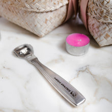 Load image into Gallery viewer, Panda Athletics Callus Shaver