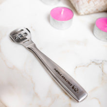 Load image into Gallery viewer, Panda Athletics Callus Shaver