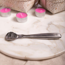 Load image into Gallery viewer, Panda Athletics Callus Shaver